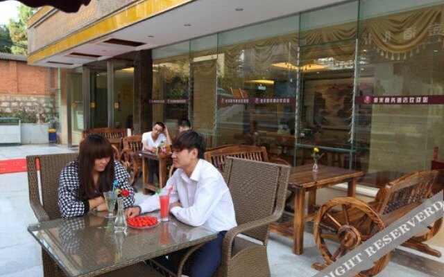 Yun He Business Hotel