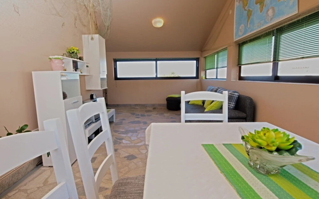Apartment 531