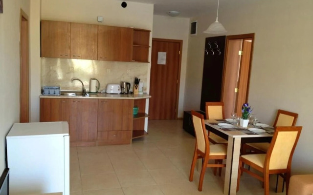Aheloy Palace Apartments