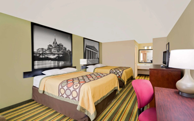 Super 8 By Wyndham Madison East