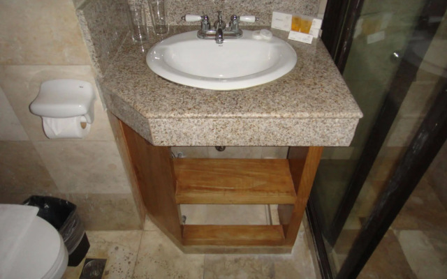 City Suites Ramos Tower