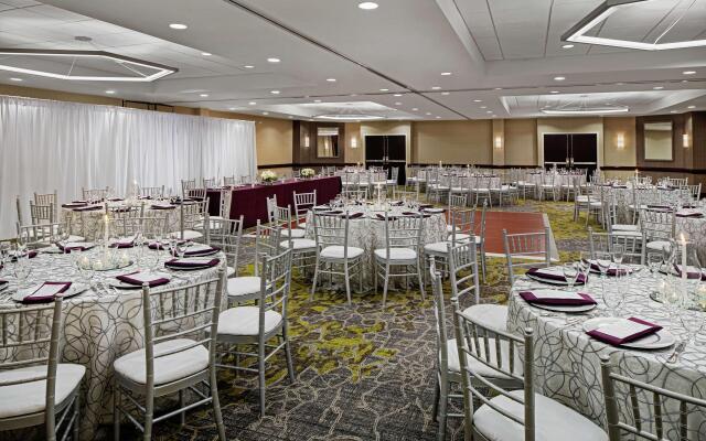 DoubleTree Suites by Hilton Charlotte - SouthPark