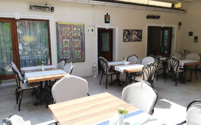Daffne Otel