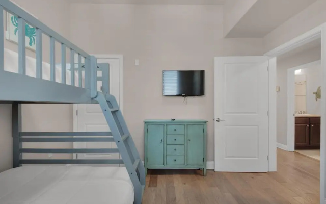 Alerio C303 by RealJoy Vacations