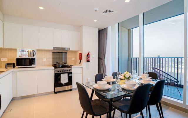 Tanin - Breathtaking Panoramic Canal Views From Balcony
