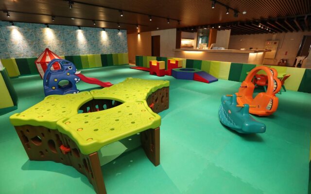 Hoya Hot Springs Resort & Spa