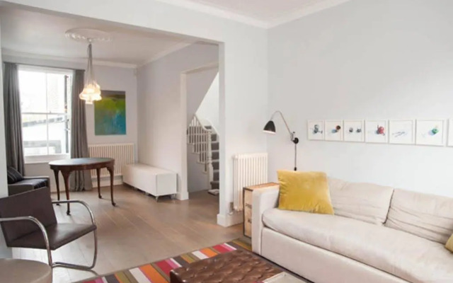 Veeve  Herrick Road House