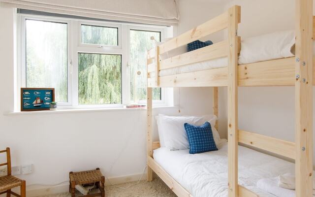 Secluded Rural Retreat Close to Beach - Sleeps 12