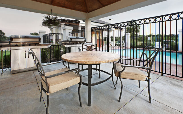 Suburban Studios Fort Smith