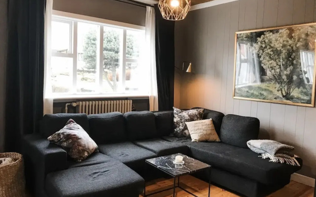 Apartment J10