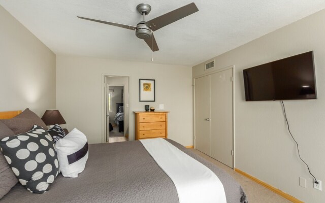 Lodge Townhouse 2 Bedroom Townhouse by Redawning