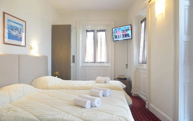 Konstantinoupolis Hotel