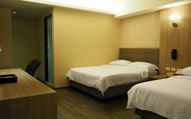 The Riverside Hotel International