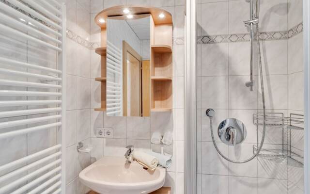 Quaint Apartment in Hainzenberg near Horbergbahn