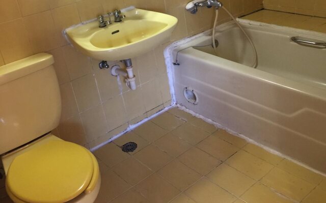 Adia Budget Hotel