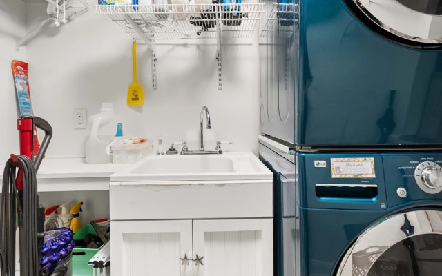 Vast Oceanfront Views Pool Patio Tennis