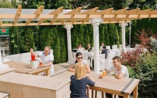 Hotel Roman By Dumbrava Business Resort