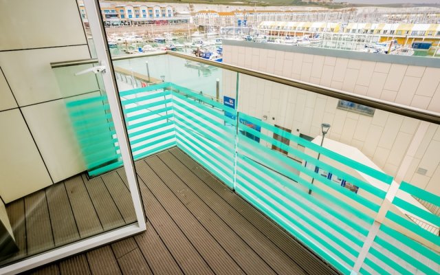 Rethink Living - Luxury Brighton Marina