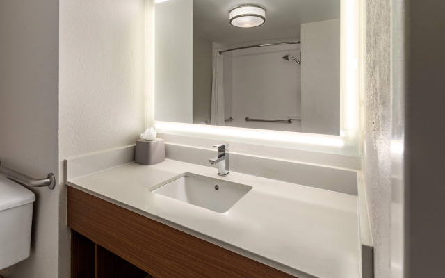 Holiday Inn Express New Albany - Louisville NW by IHG