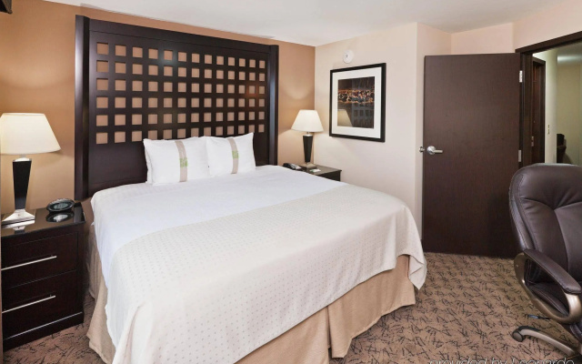 Holiday Inn Hotel & Suites Tulsa South by IHG