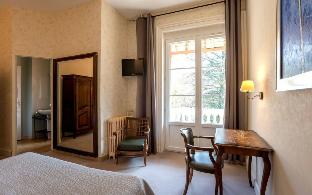 Domaine des Cèdres : Logis Hôtel, Résidence, Gîtes et Insolites