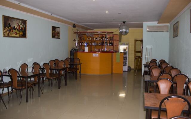 Hotel Syurpriz 3