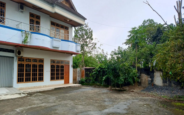 Hotel O Karunia Kost & PenginapanNearSiring Marabahan (Ulek Barito) — 2-star hotel in Marabahan