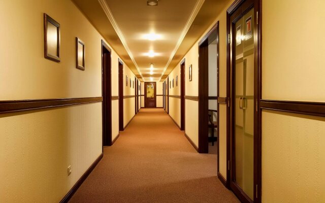 Chichikov Hotel