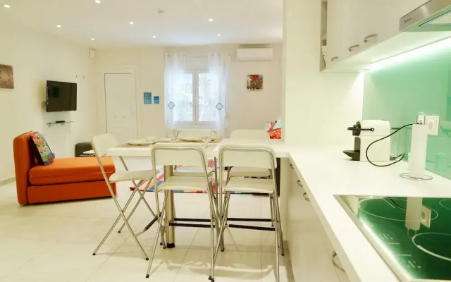 Hilton Hotel Area-Renovated Apt in Central Area