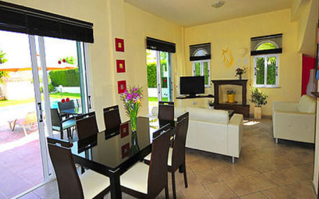 Z & X Holiday Villas - Pomos Area