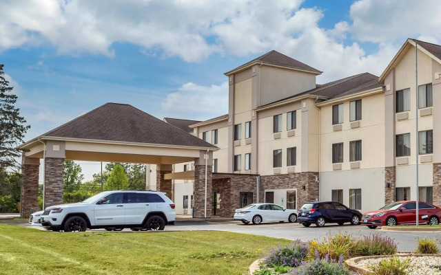 Comfort Inn & Suites North Aurora - Naperville