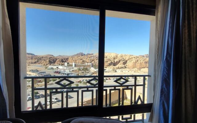 Petra Moon Luxury Hotel