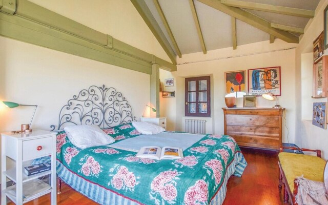 Nice Home in Pella -no- With 3 Bedrooms and Wifi