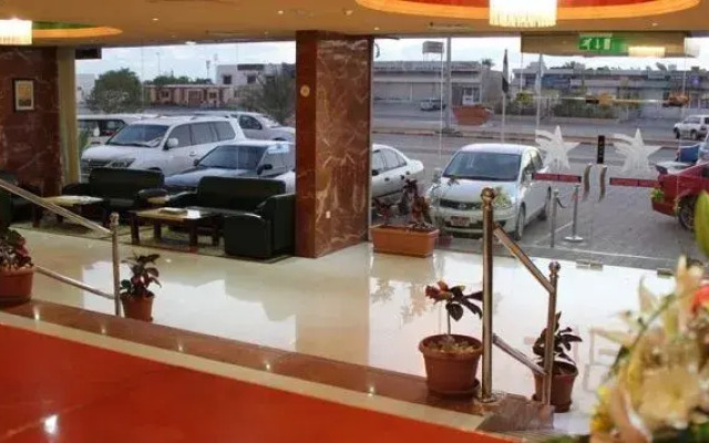 Raynor Hotel Apartments