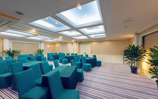 jingruigolden harbor hotel