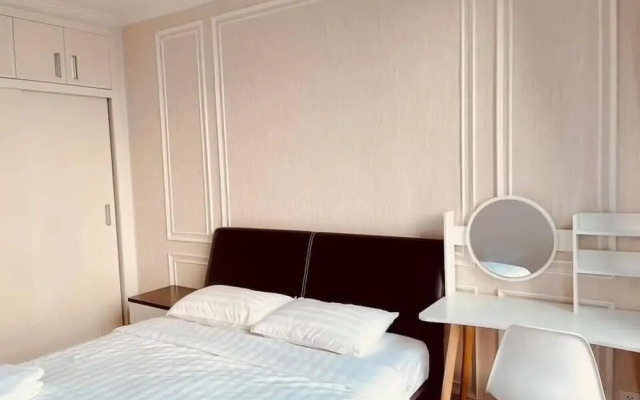 Kelly House at Vinhomes Central Park