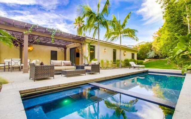 Tropical Retreat by NamaStay