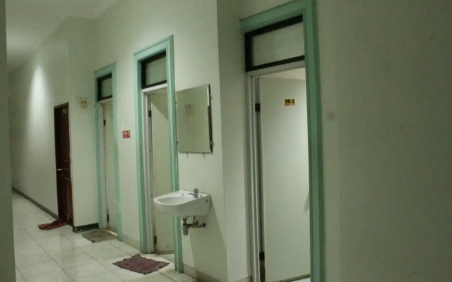 Imam Bonjol Hostel