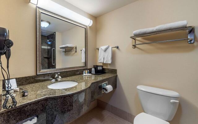 Comfort Inn & Suites Perry I-35