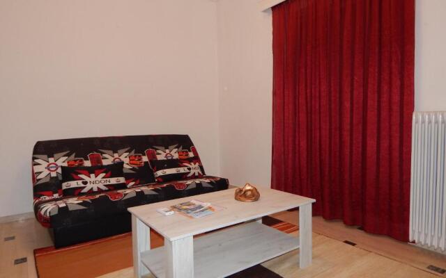 Cozy apartment for 2-5 people-Center Tripoli 1