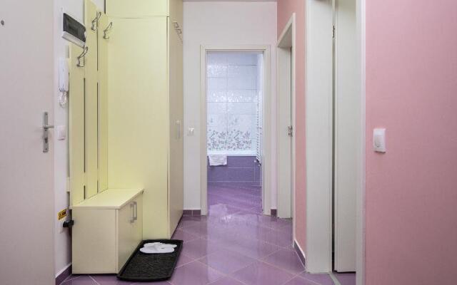 Brasov Holiday Apartments - BUTTERFLY