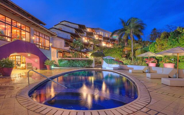 Alta Las Palomas Hotel