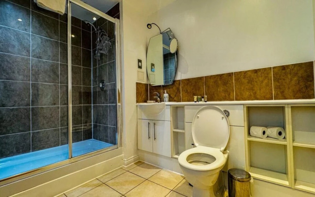 Oval House Retreat in Camden Town