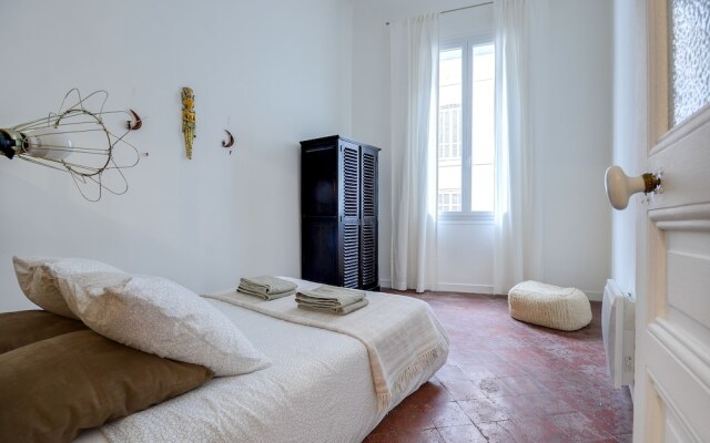 Appartement spacieux 1min C. Mirabeau