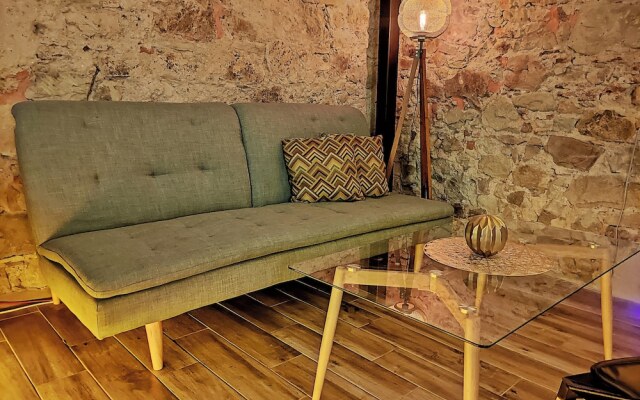 Ocre Studio By Paradox
