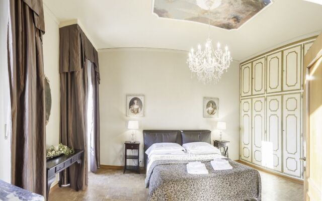 San Marco Luxury Canal View Apartments