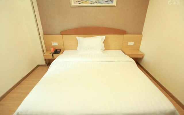7Days Inn Hotel (Chengdu Third People's Hospital Wenshu Monastery Subway Station)