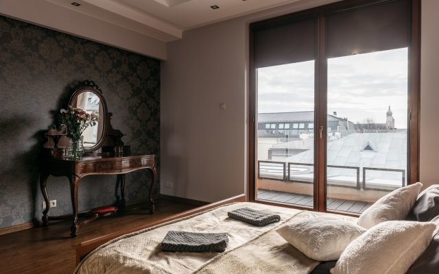 Penthouse Panorama by Loft Affair
