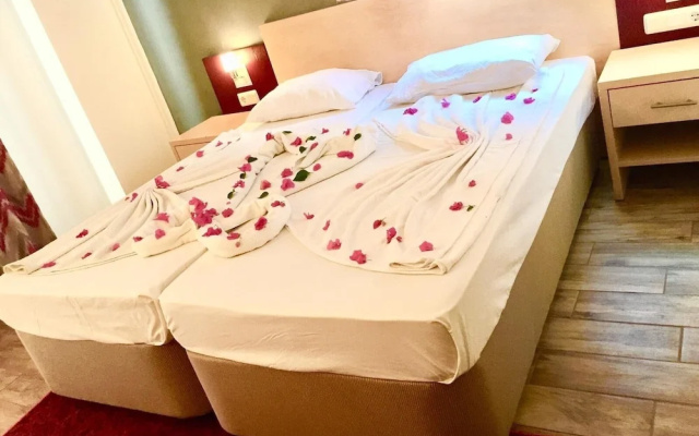Side Elis Hotel