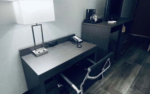 Americas Choice Inn And Suites